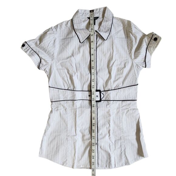 Maurices White Black Pinstripe Collared Short Sleeve Button Front Top sz S - Picture 10 of 11